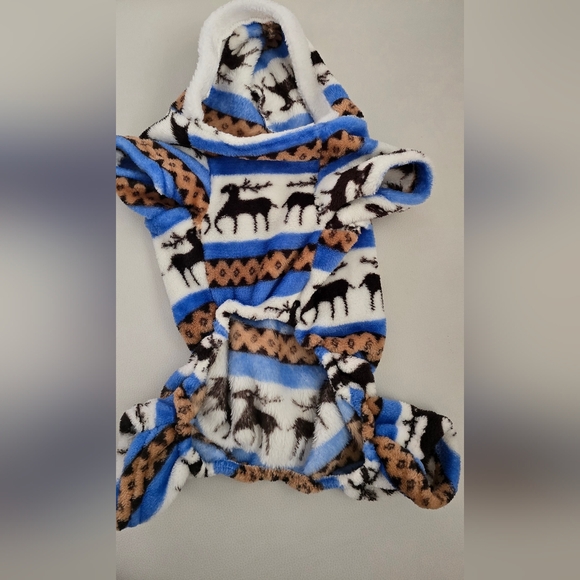 6 Sweater Coat Clothes For MEDIUM  Dog 12/14 Pound Warm Clothing Good CONDITION - Picture 11 of 16